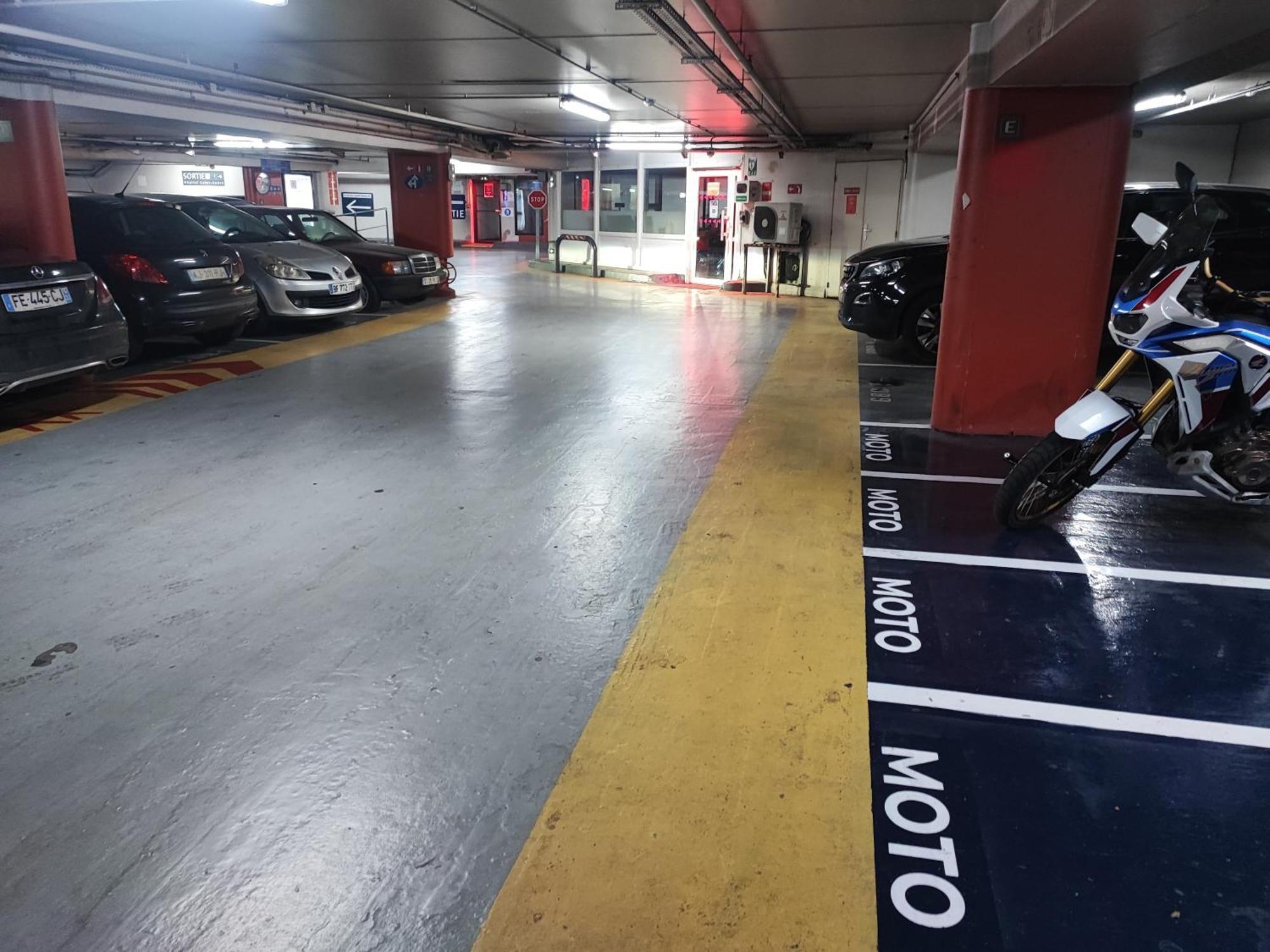 보르도 Duplex-Terrasse-Parking-Climatisation 아파트 외부 사진